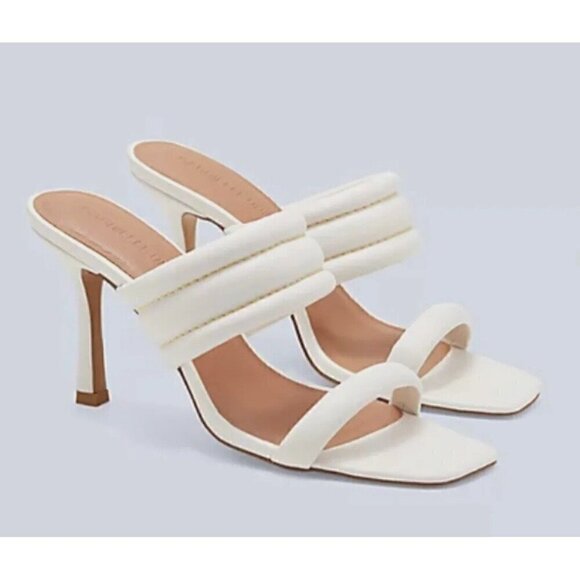 Gabrielle Union Collection /New York & Co.  Puffy Sandals- US 7 - Picture 8 of 8